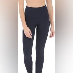 SPANX Seamless Shaping Leggings Solid Black Size Small S EUC